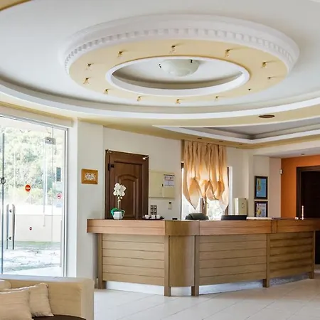 Four Season Отель Glykadi