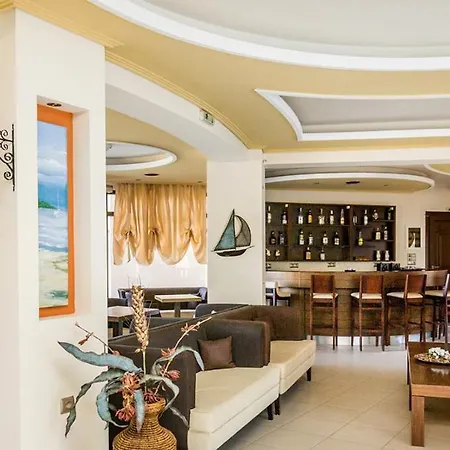 Four Season Отель 3*