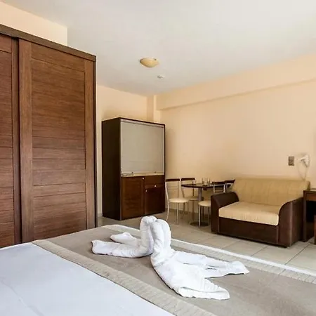 Отель Four Season